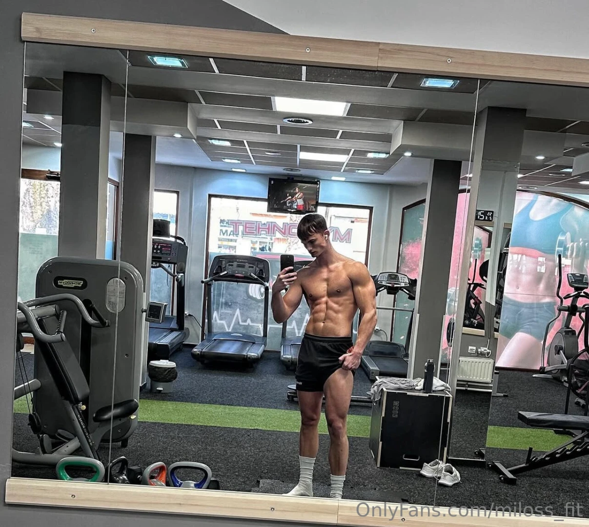 Tight grip loud moans no mercy 