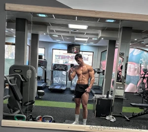 Tight grip loud moans no mercy