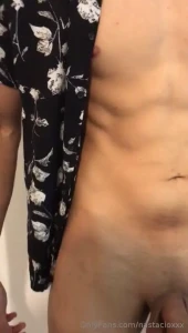 Hola bebes alguien me ayuda a pararlo