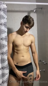 Quien viene y se la traga who comes to play with me