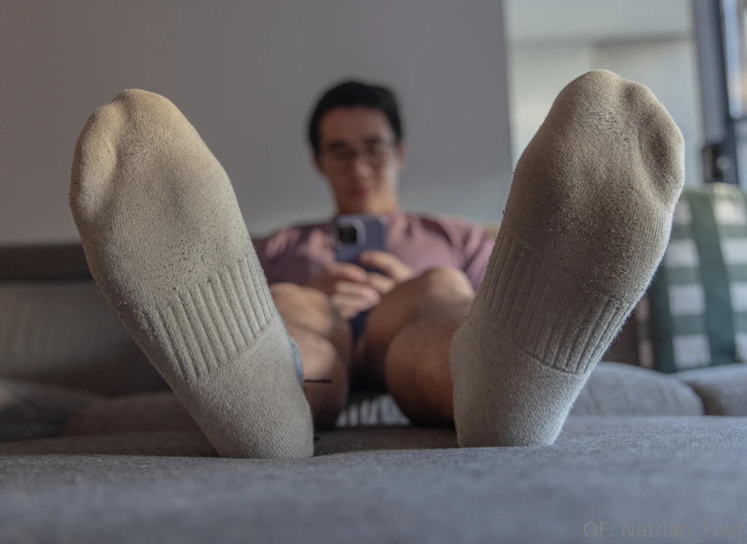 Come sniff my sweaty socks 