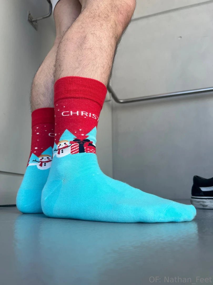 Hope you like my christmas socks bugs because you re gonna be part 1 