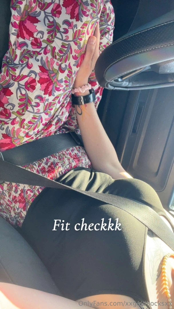 Fit check for the day happy monday 