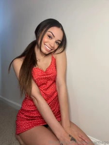 Don t look at the caption silly look at me part 260