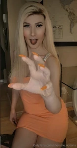One of my favorite pics from my blonde times growing my hair out again