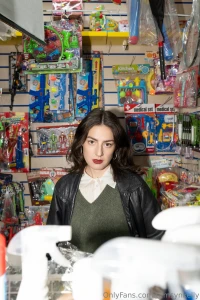 Taking tips cause it s my birthday how old do you think i am