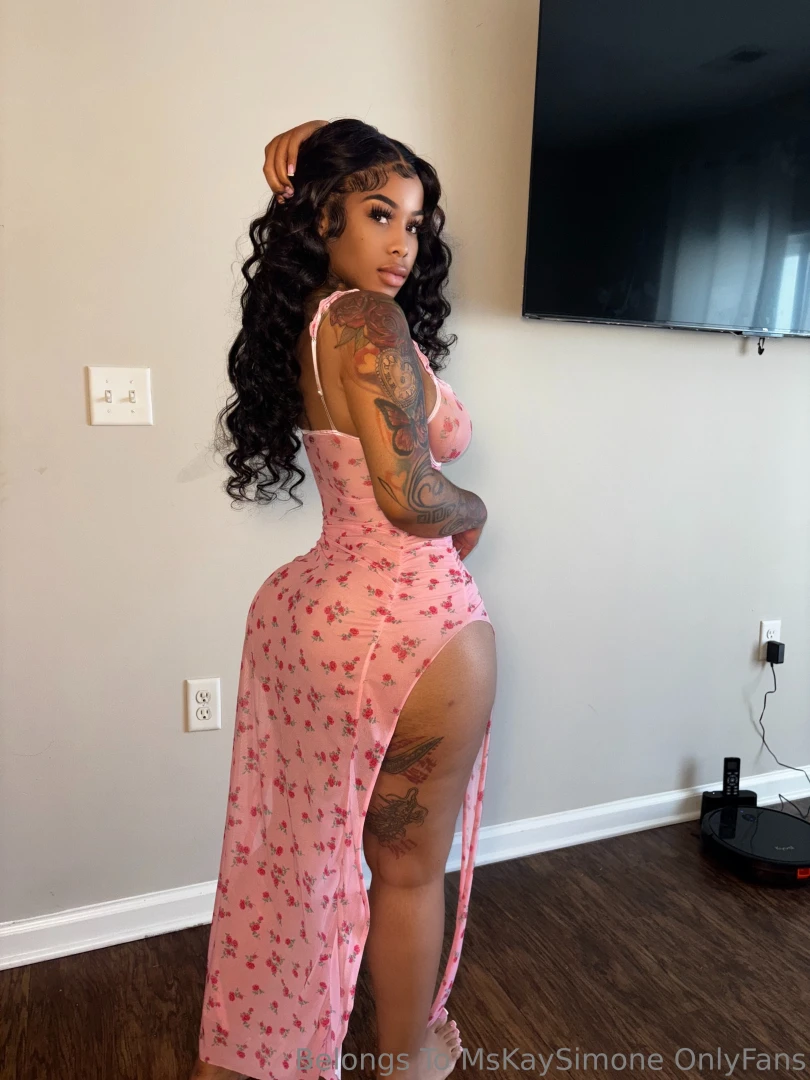 Tryna find my papi that s ready to spoil me 