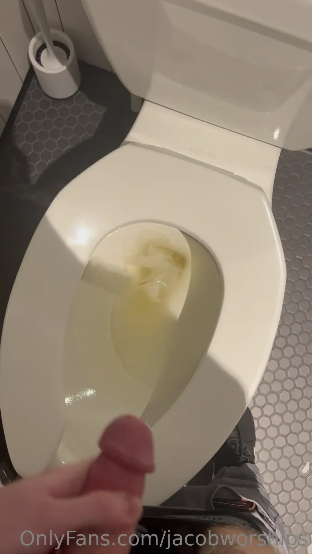 I was so horny at school thinking about sirwithsize15s alpha scent and 