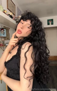 How do you like my hair today would you hold it up while i give you a part 1