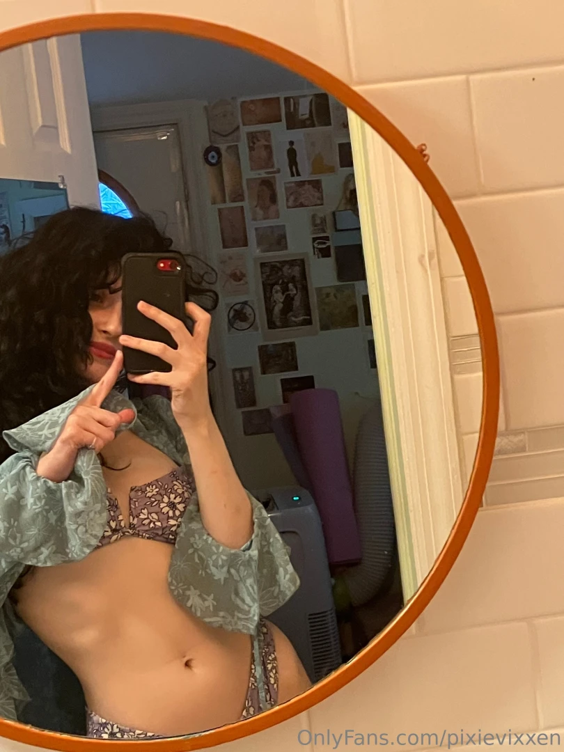 Stayed in a tiny house near the beach in my tiny bikini xo 