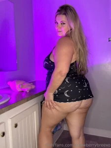 Kinda feeling slutty right now join me in the dms and let s have a part 23