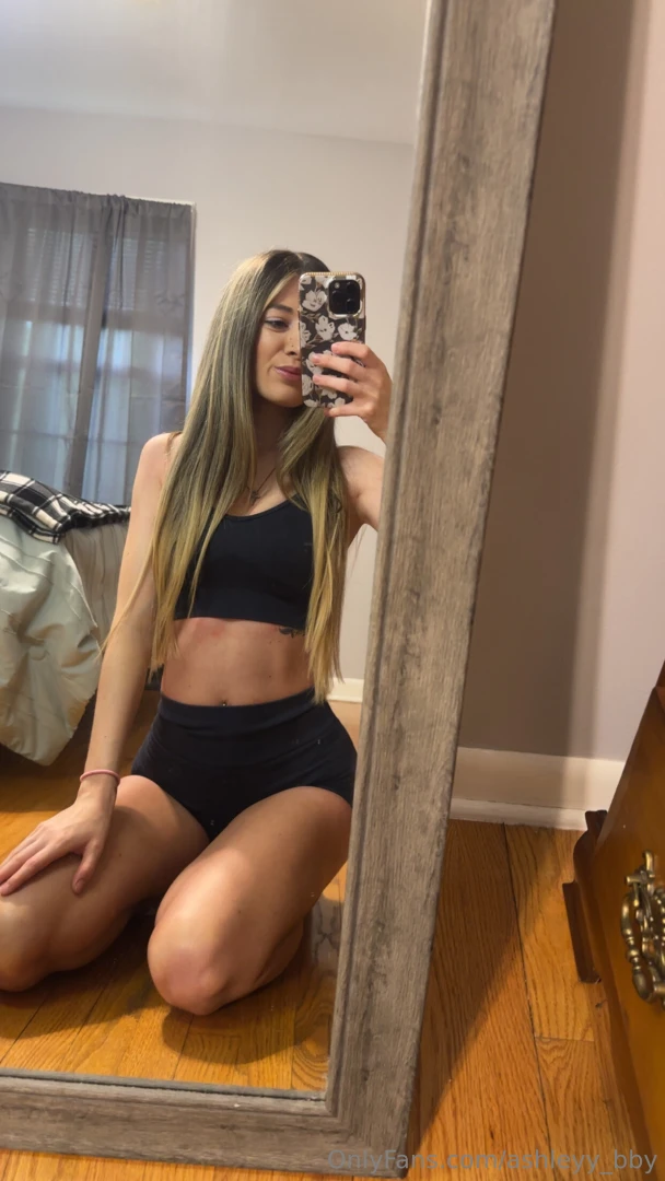 Happy monday part 2923 