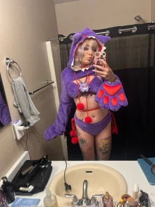 My car broke down if anyone wants to buy content from me part 1