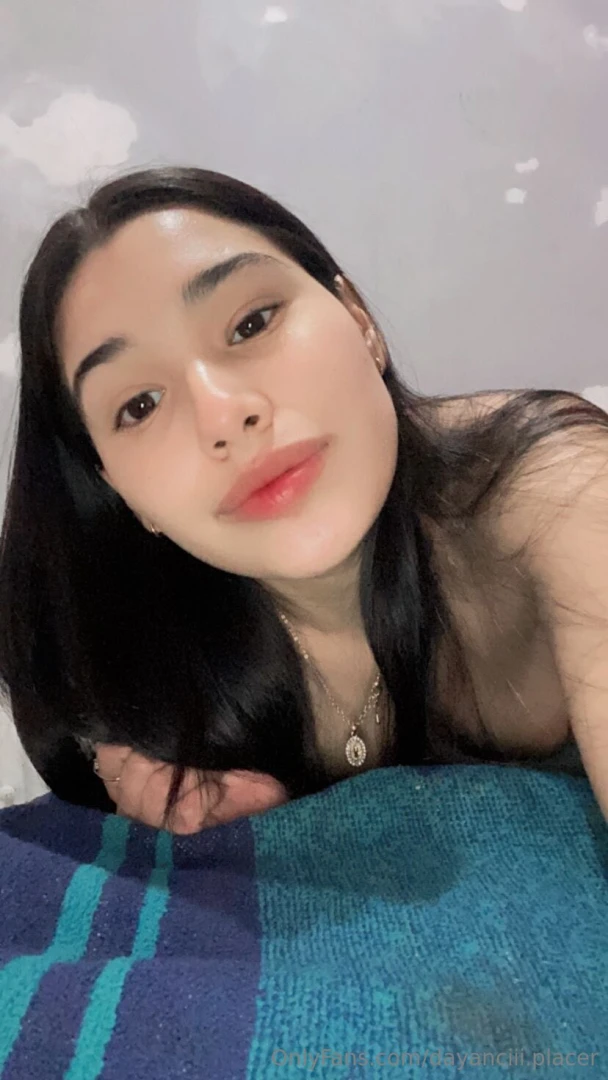 Estoy dispuesta a complacerte y cumplirte todas tus fantas as 