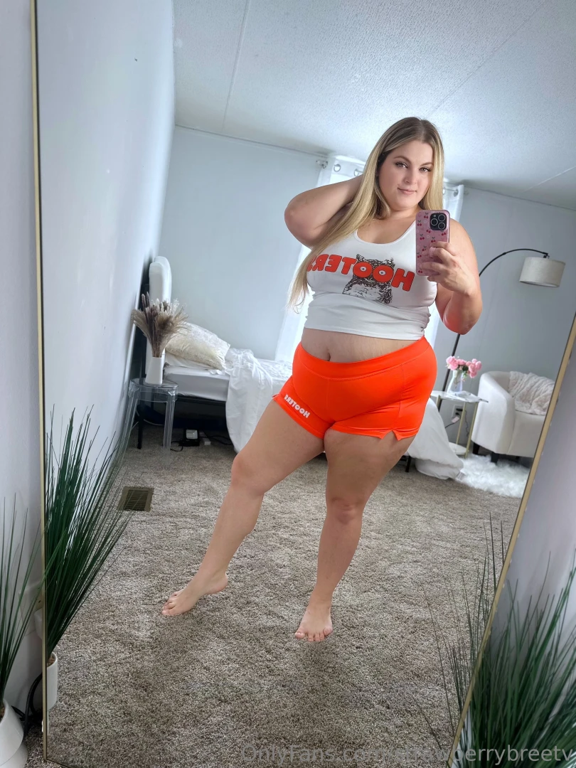 Let me know if you want me to take it to-go or just take it off 