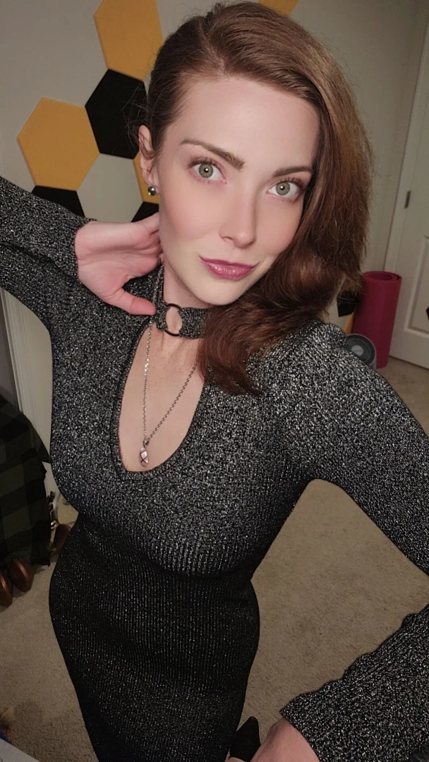 Should i do a feet or dom video for you guys next remember tips always 