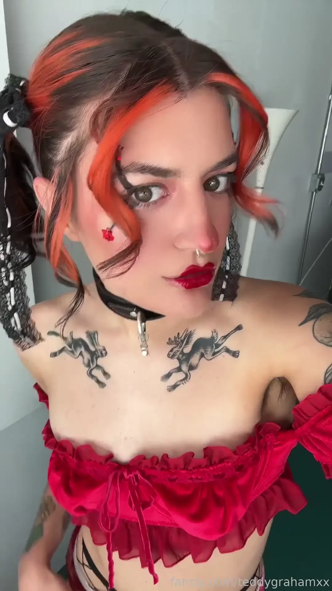 Who wants this pussy fyp clown nonbinary 