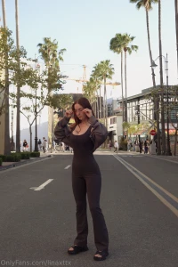 Caught that perfect moment weather mood and outfit all just clicked i part 2