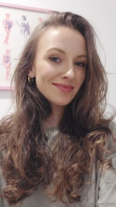 I just took this and can t work out if i have a chin dimple i never