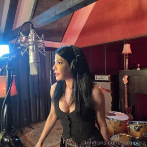 Recorded a new cover of some classic metal last night we blew the