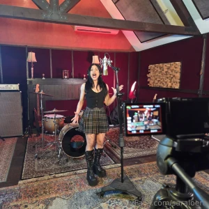 Recorded a new cover of some classic metal last night we blew the part 1