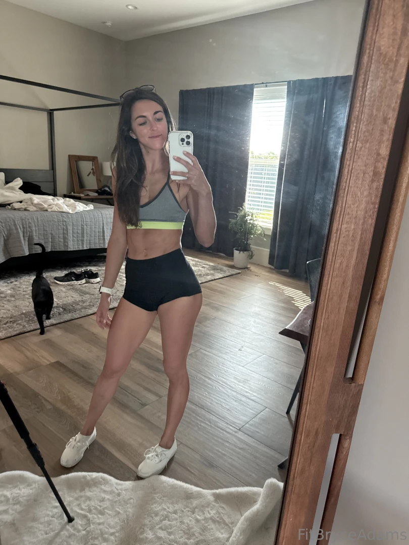 Simon wanted to take a picture with me 