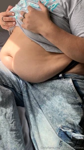 Does my chubby tummy look like it needs more food cuz i know it does part 1