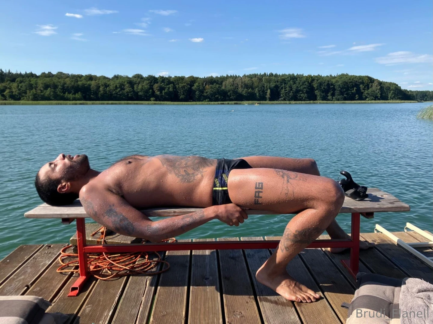 Ich finde alle verdienen friends mit einem flo auf nem see haben 