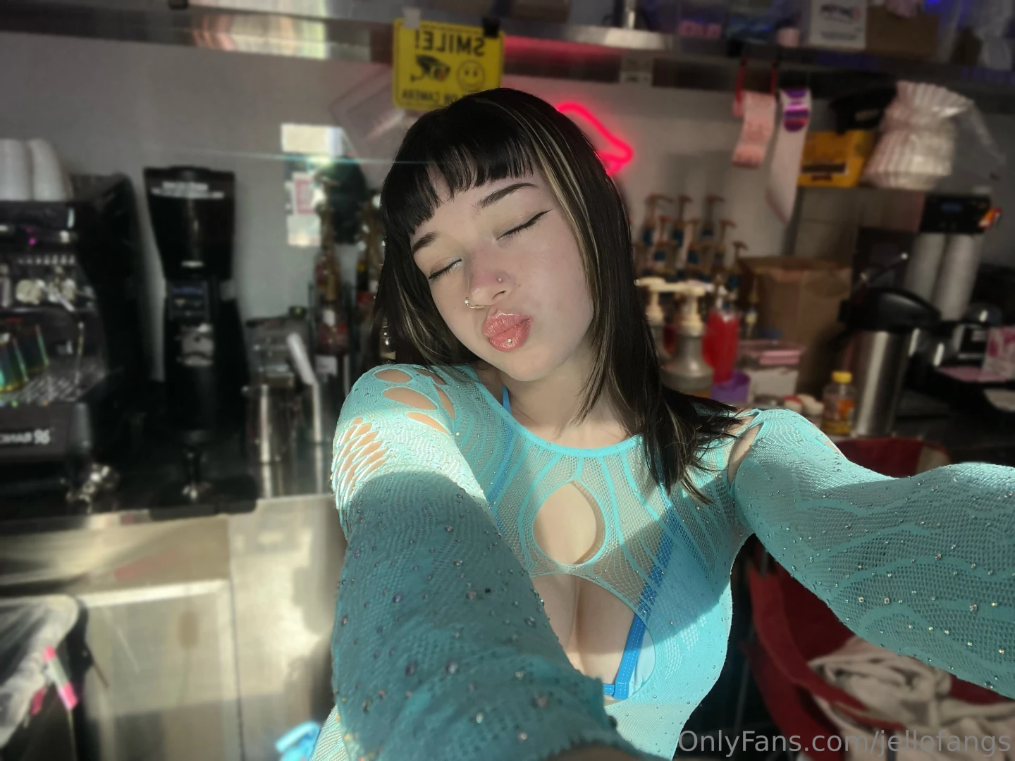 Come visit me at kiss this week 4 28 - 12-6pm 4 29 - 12-6pm 5 1 - 