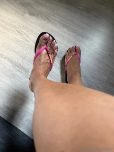 Saturday strawberry sundae toes