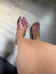 Saturday strawberry sundae toes part 3