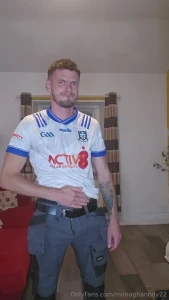 Well lads time for new collab who like to bend over for me