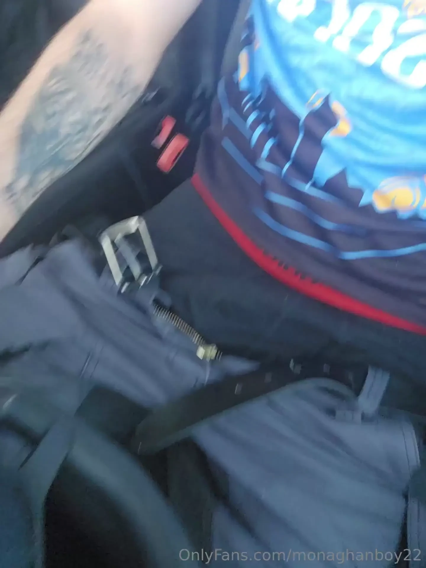 Ok time to post new content i need more colabs in my working van who 