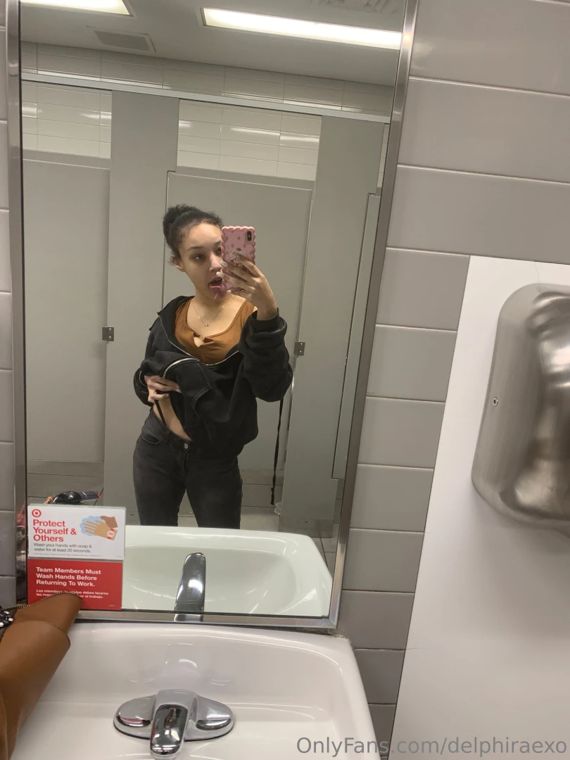 Always getting a selfie in 