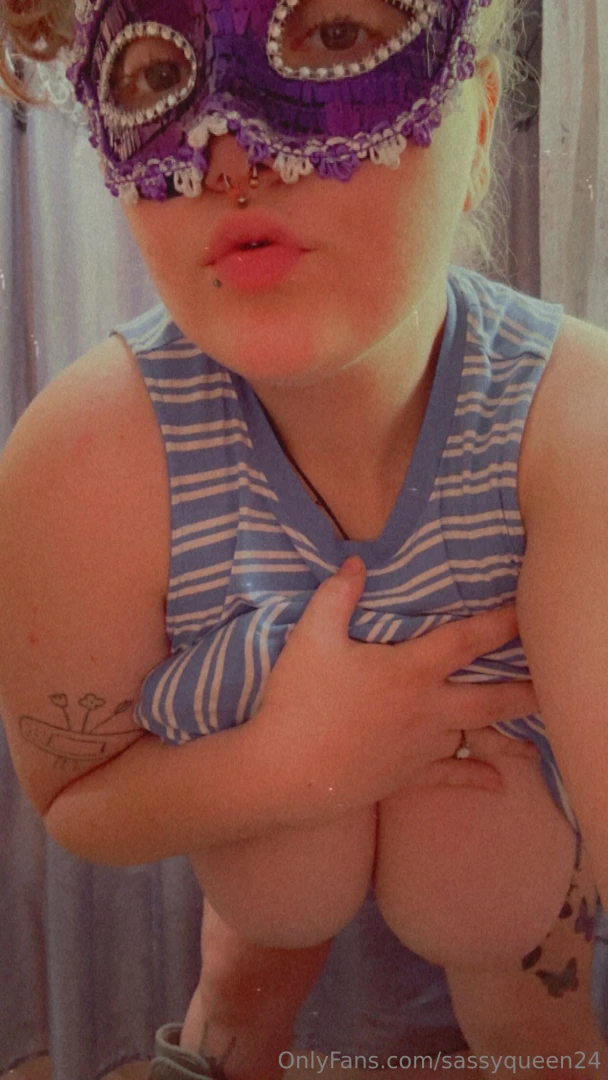 Xo_sassykaykay_ox masked twin 