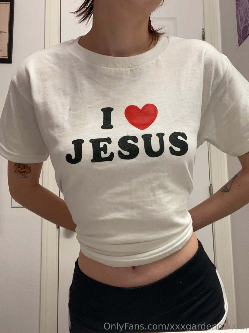 Hi my darlings sorry i ve been away so long i ve been caught up in a part 1 