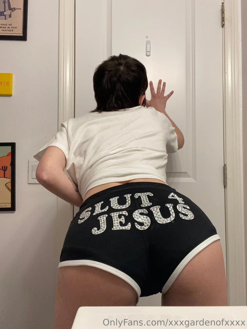 Hi my darlings sorry i ve been away so long i ve been caught up in a 