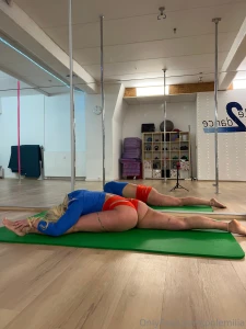 Being this flexible has some advantages if u know what im talking part 1