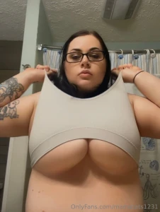 First 10 to tip 10 i will send my new titty drop vids i just made