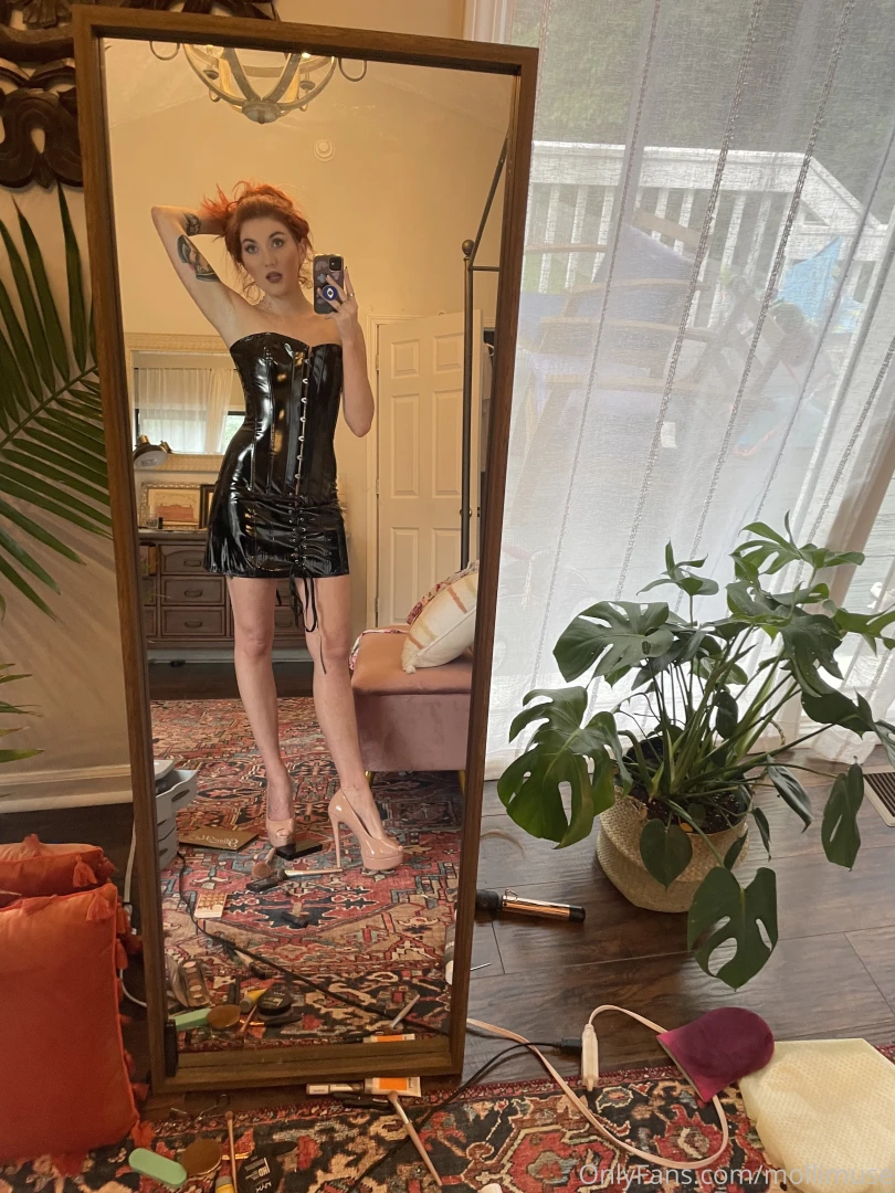 Bad news ya girl got fired from my corporate job good news i got lots 