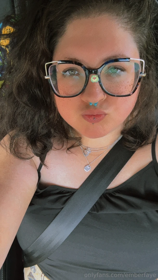 What kind of music does it look like i listen to 