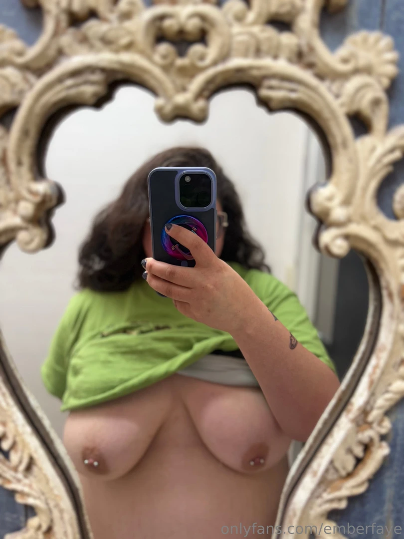 I m at a bar what s your favorite drink and what would you order for 