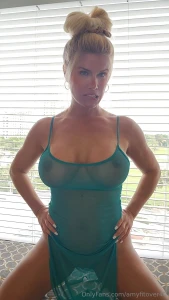 Do you like this ootd kisses