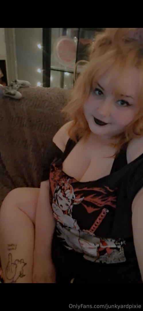 There s a moon in the mirror part 2 