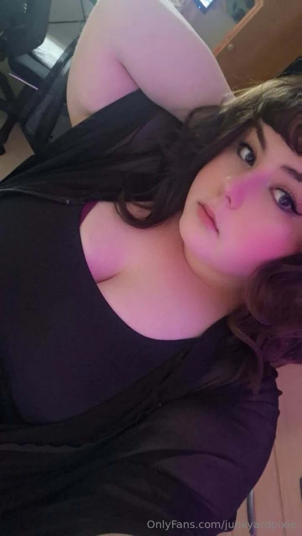 Junkyardpixie part 3 