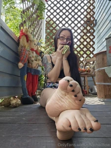 Morning feet it is a warm morning which means no need for socks or part 3