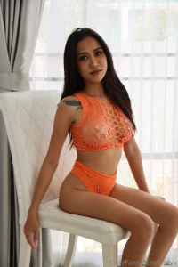 Orange look to good on me