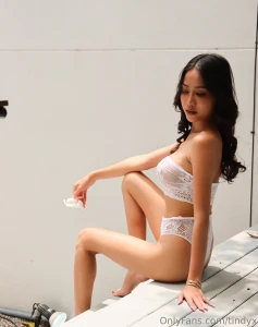 I like being delicate and dangerous