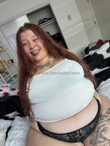 24 pictures some nude some in panties and a bra