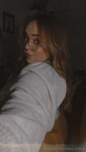 Angel s face devil thoughts